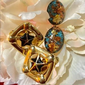 VINTAGE GOLD CLIP ON EARRINGS